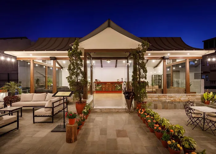 Shambaling Boutique Hotel